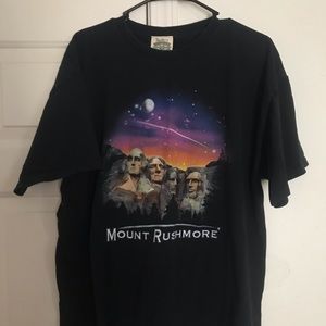 Mount rushmore T